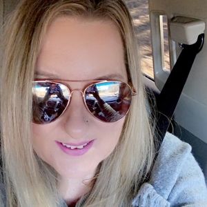 Meet your Posher, Donna